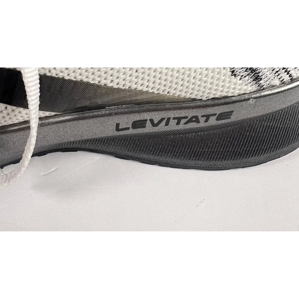 Brooks levitate running